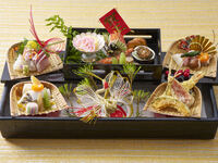 新春ランチ弁当（福笑）