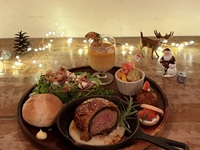 【12月20日〜25日ランチ限定】カフェウォールを満喫できるXmas限定ランチプレート&カフェ⭐️キャンドル演出は12月23日〜25日限定！！⭐️