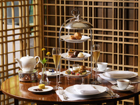 [Glass of champagne ]PIERRE HERMÉ PARIS Afternoon tea set