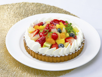 TO.セレブレーションケーキ　6号(18㎝)ホールケーキ　フルーツタルト