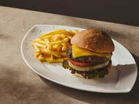 【お子様】メイン料理1種類を選べるランチビュッフェ＜小人＞