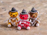 Hilton Bear Set of 2