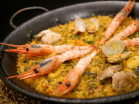 《ランチ》【2/9〜】南蛮海老のパエリア　¥9,800（税抜）