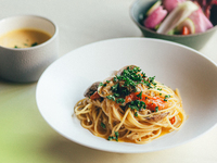 ボンゴレビアンコ　ランチサラダ・スープ付き