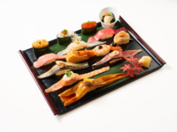 ◆Seasonal Chef's Omakase Nigiri (4,180 yen including tax)