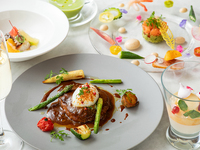 CHEFS DINNER with a Glass of Sparkling Wine