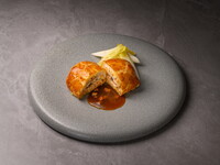 【土日祝90分】11：00/13：00入店　前菜ブッフェ+選べるメインで楽しむモダンランチ