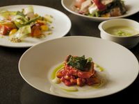 Menu déjeuner 4品ランチコース＋1ドリンク付き