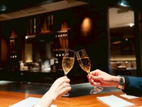 [Reservations only available on weekdays before 5pm | Includes a toast] Standard Course