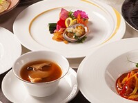 ◆10％ご優待専用〈土日ランチ〉【ふかひれランチ】フカヒレと衣笠茸の熱々スープがメインの豪華6品ミニコース☆