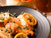 【2025忘年会】【2.5H飲み放題】(クラフトビール2種含ビール3種・スパークリングも) 旬野菜のサラダからシカゴピザまで！ブッチャーズコース...6,200yen 3名様~