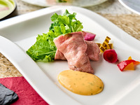 【土日祝限定】Chef's lunch ~メイン：A5黒毛和牛の軽いしゃぶしゃぶ　神奈川県産野菜添え~