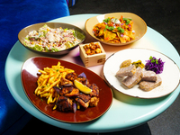 [Party Plan] Enjoy nachos, Cajun chicken, and 5 other dishes at W.XYZ Bar
