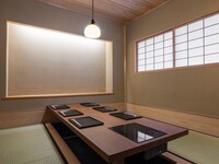 Raw sea urchin and live Matsuba crab course (winter)  (Price shown is for 1 person)