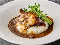 【カレーランチ】骨付きチキンコンフィのカレー