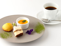 【オプション】記念日のお祝いなどに＜メッセージプレート付き＞ドルチェの盛り合わせ＆ドリンクセット