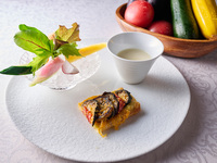 [ Limited Seasonal Course+ 2 hours of free-flowing sparkling wine]