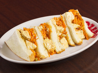 タンドリーチキンサンドイッチ