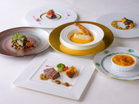 [可持续晚餐套餐] - 共 6 道菜 - 仅限预订餐桌 - 包括一杯您选择的饮品