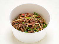 牛肉とピーマン細切り炒め