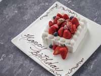 NEW【贅沢ランチ】お祝いホールケーキ付き！牛フィレやオマール海老など豪華イタリアンで記憶に残るランチを 全6品