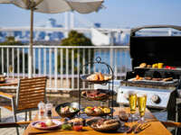 A spectacular view unfolds before your eyes and a choice of BBQ courses