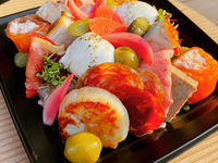 Hors d'oeuvres for 2