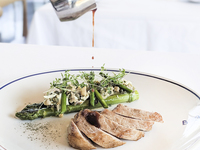 [Dinner Chef's Choice Course] 1 appetizer, 2 main dishes, 1 dessert, total of 4 dishes, 1 drink included