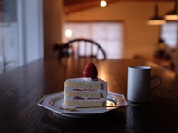 【予約必須】5/13(火)、14(水)、15(木)　苺ショートケーキと焼き菓子のプレート