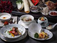 [With a glass of champagne toast] "THE" Ryutenmon course（Lunch）