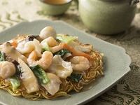 五目あんかけ焼きそば 