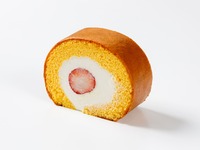 苺のロールケーキ