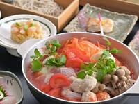 三河鶏つみれの完熟トマト鍋コース・飲み放題付　全7品