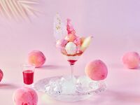 【大人のご褒美パフェ】 ぷるんとじゅわっとジューシー桃パフェ＆カフェフリーが付いたカジュアル3品ランチ！（平日限定）