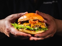 ヒルトンクラシックチーズバーガー 