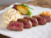 Carefully Selected Steak Course [Specially Selected Japanese Black Beef] Sirloin 200g