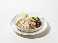 昆布香る三種叉焼の醤油冷麵セット(8月限定)