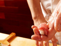 欅スペシャル（にぎり11貫、茶碗蒸し付き）