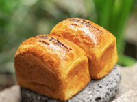 Brioche curry bread
