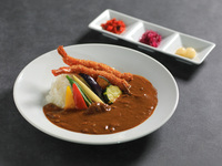 夏野菜カレー エビフライ添え
