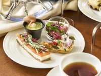 Garden Waltz Afternoon Tea 〈With Glass Champagne〉
