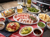 【DELUXE BBQ】生ビールやカクテルが90分飲み放題！牛タンや牛ハラミが加わった豪華な大満足BBQプラン