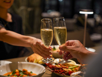 【ディナー席のみ予約】～お料理は当日ご注文下さい～　全30種類のアルコール2時間飲み放題（滞在時間無制限）