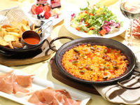 ～プチ贅沢ランチ～2種から選べるパエリアやデザートなど全5皿+乾杯ドリンク