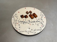 【期間限定ケーキ　誕生日、記念日用　メッセージと小菓子付きセット】1〜3名様　カウンター席