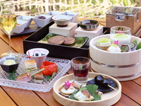 Shine Muscat ＆ Grape Afternoon Tea Set