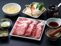 Special Selection: [Japanese Black Beef Rib Roast Course] ¥9,000 Recommended by Shabu-savory connoisseurs! Enjoy A5-ranked Japanese Black Beef Rib Roast and your choice of two other cuts of meat! Savor the luxurious flavor and variety of the meats.