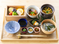 Seto's specialty: Conger eel rice in a clay pot