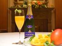 【期間限定】宮崎産マンゴーのシャンパンカクテル