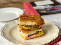 HIDDEN Southern US Cuisine (Lunch/Dinner)